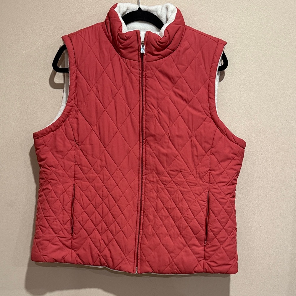 Women's Quilted Pink Izod Vest shirt Warm Trendy Stylish Girly Walk Run